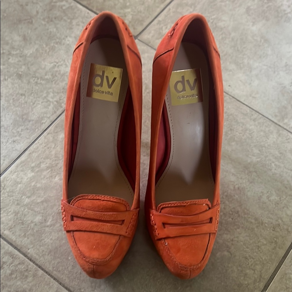 Dolce Vita Orange Flats with Decorative Pleats and Low Heel